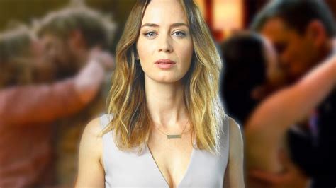 emily blunt nue|Emily Blunt Talks About Her Nude Scenes With Tom Hanks 